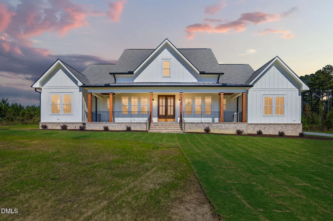 Photo of 1104 Elevation Road