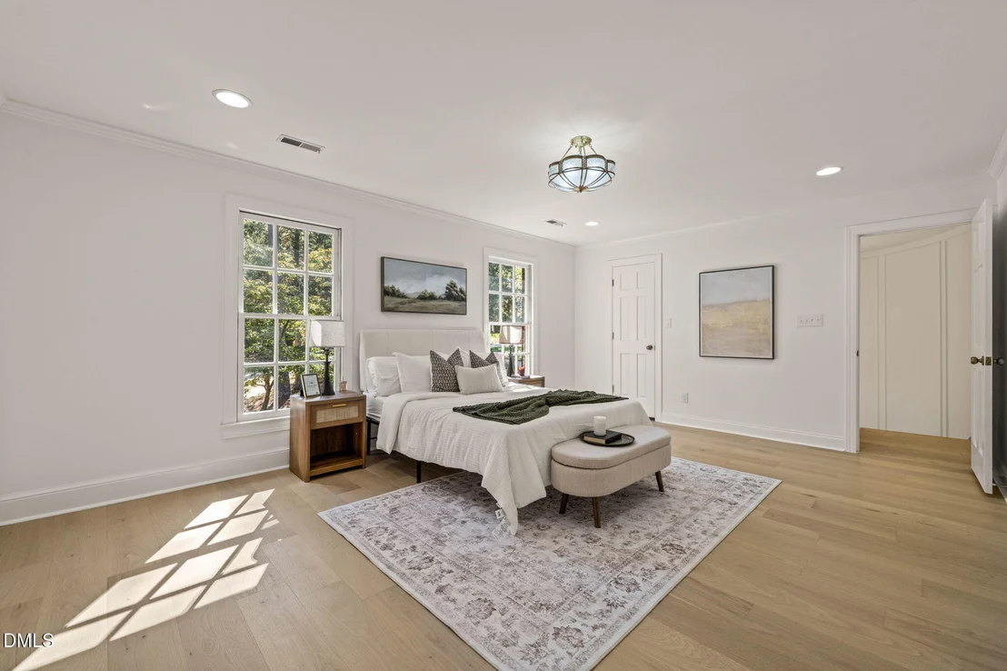 Photo of 2404 Beechview Court