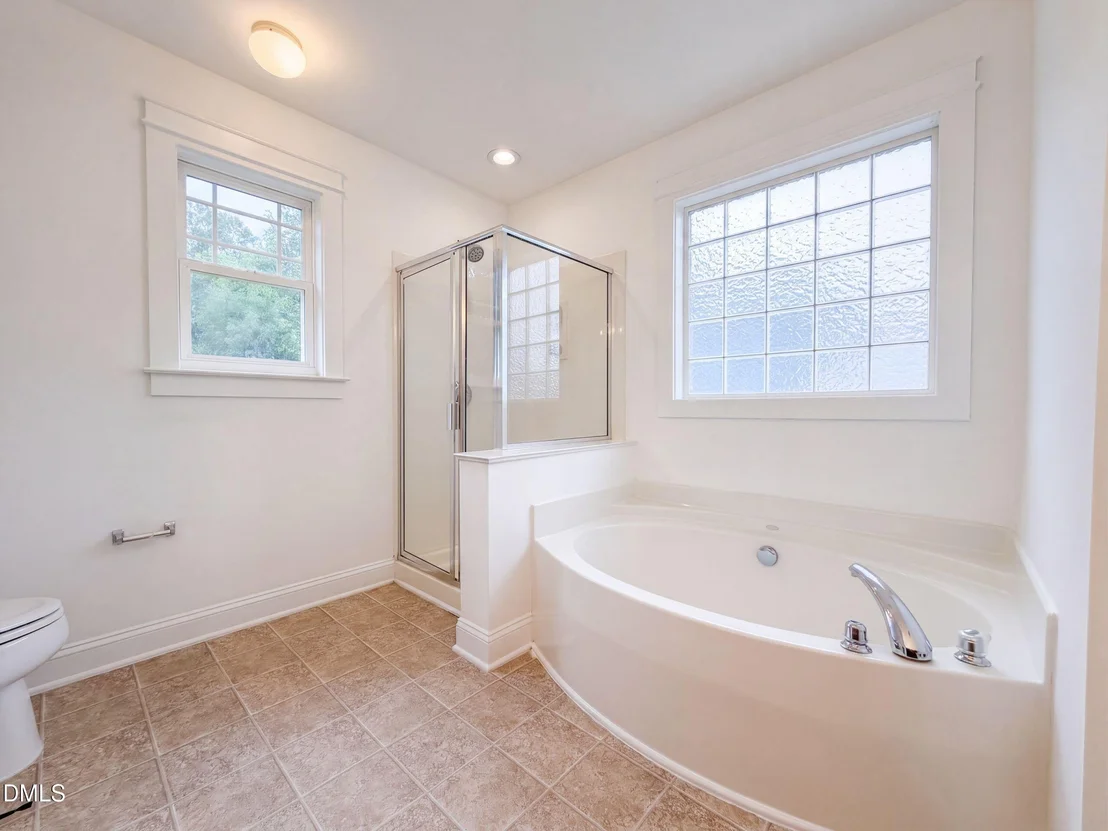 Photo of 352 Collinsworth Drive