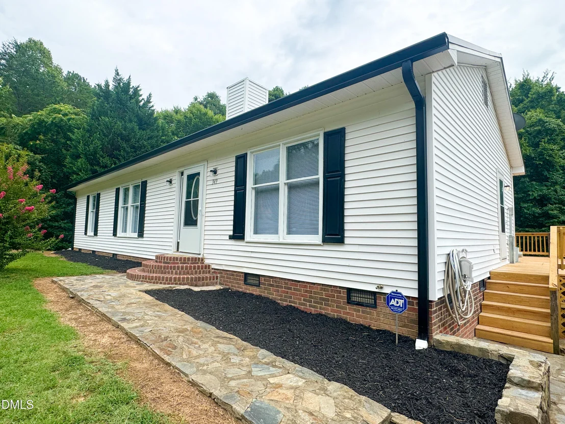 Photo of 349 Laura Lane