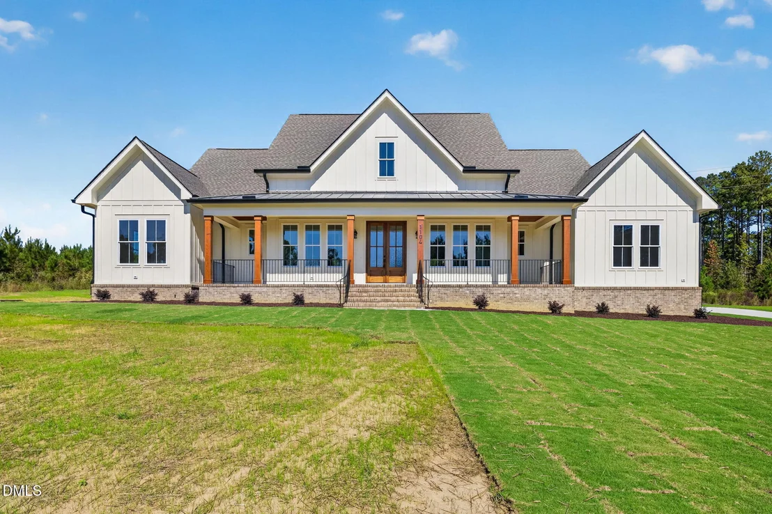Photo of 1104 Elevation Road