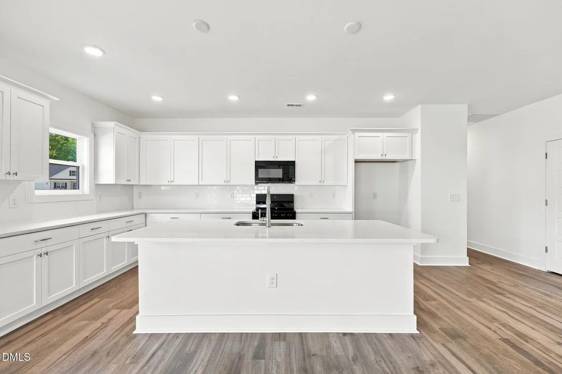 Photo of 30 Loganberry Avenue