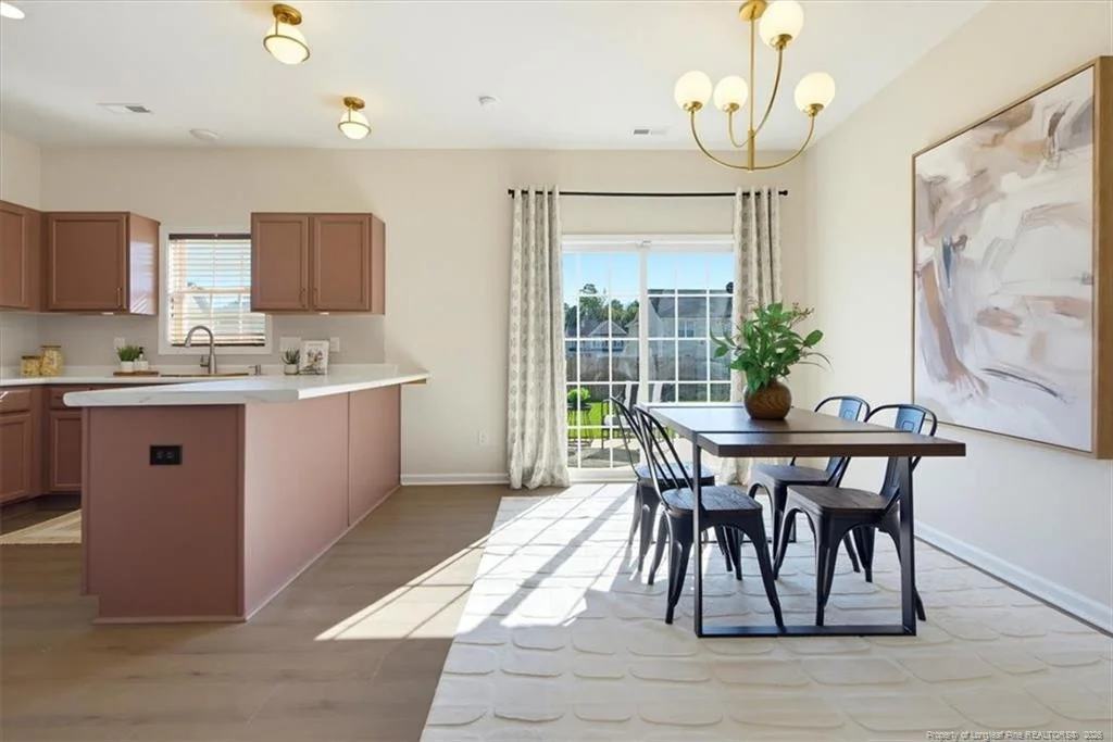 Photo of 664 Broad Drive