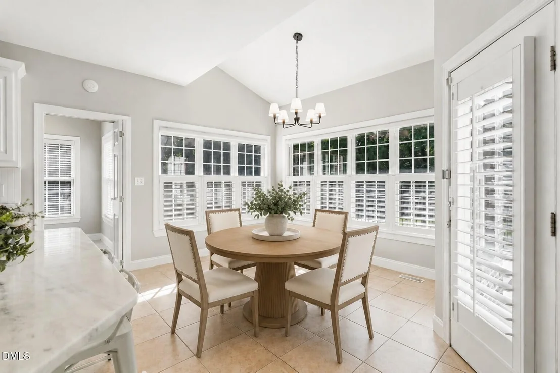Photo of 2103 W Marilyn Circle