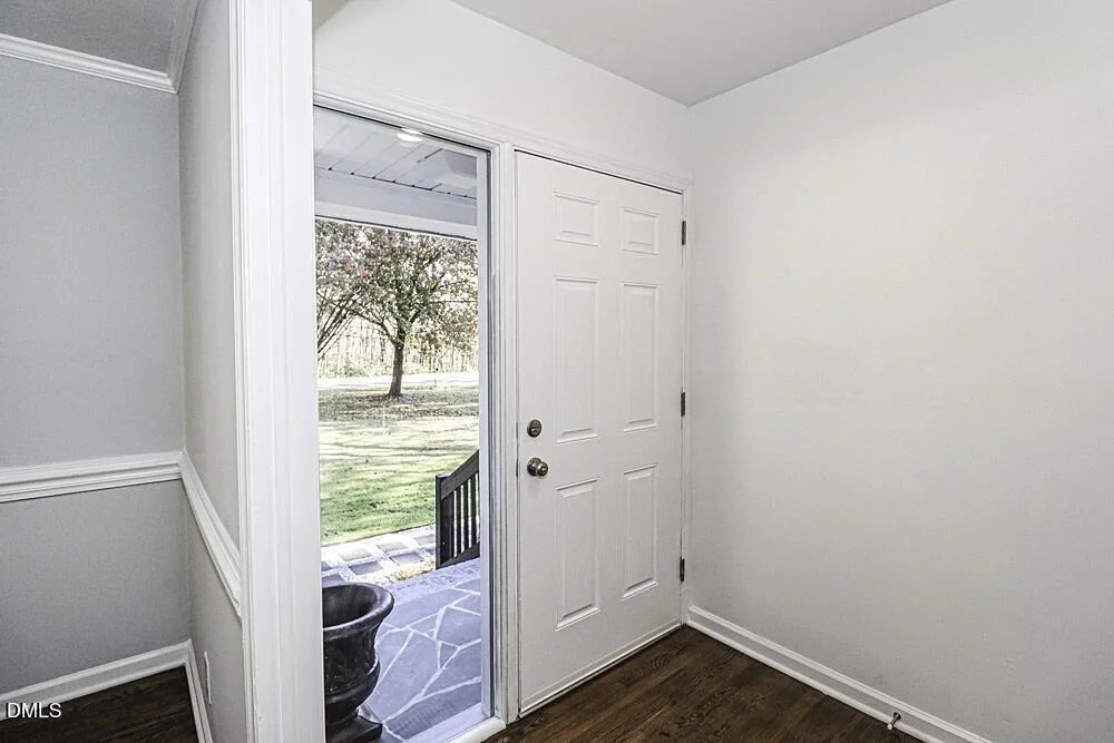 Photo of 805 River Road