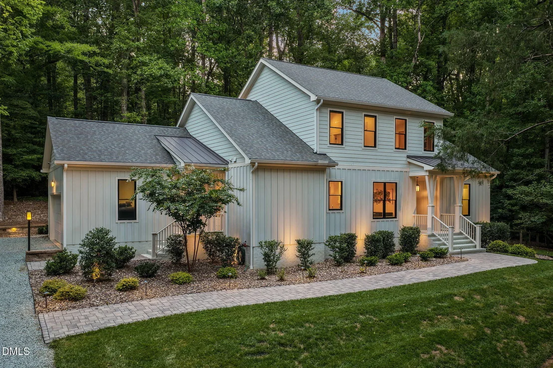 Photo of 565 Erwin Road
