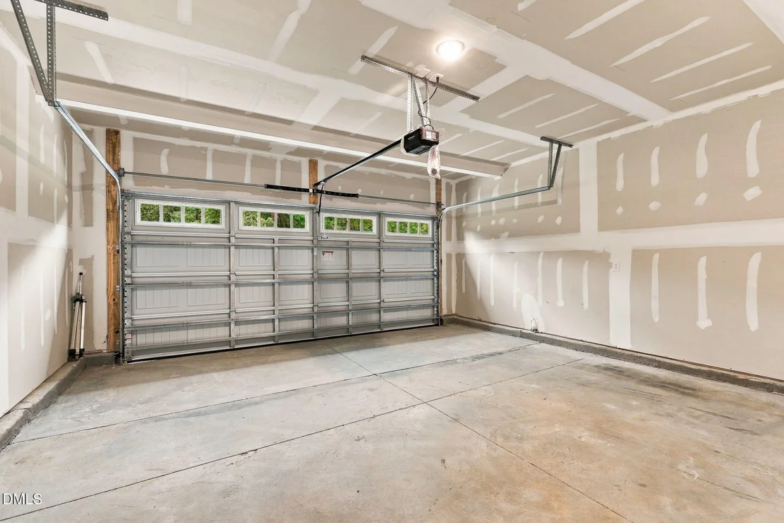 Photo of 709 Crestview Drive
