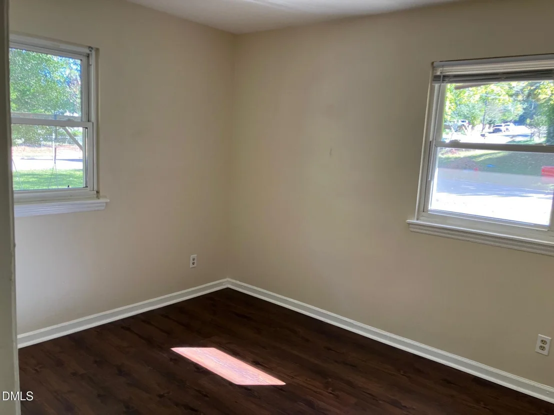 Photo of 1302 Hearthside Street