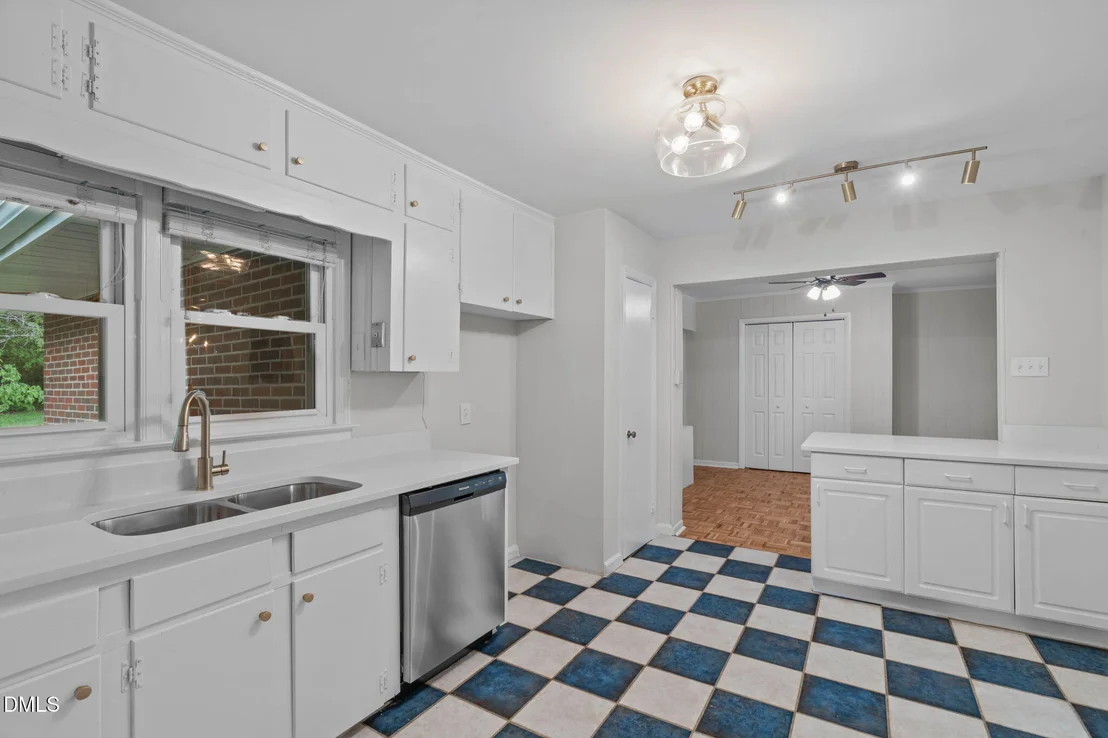 Photo of 1203 Poplar Avenue