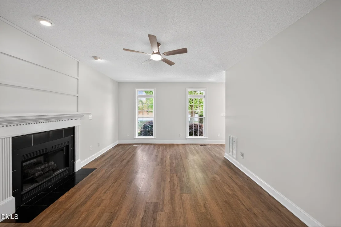 Photo of 641 Commander Drive
