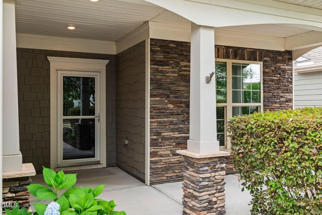 Photo of 820 Gaston Manor Drive