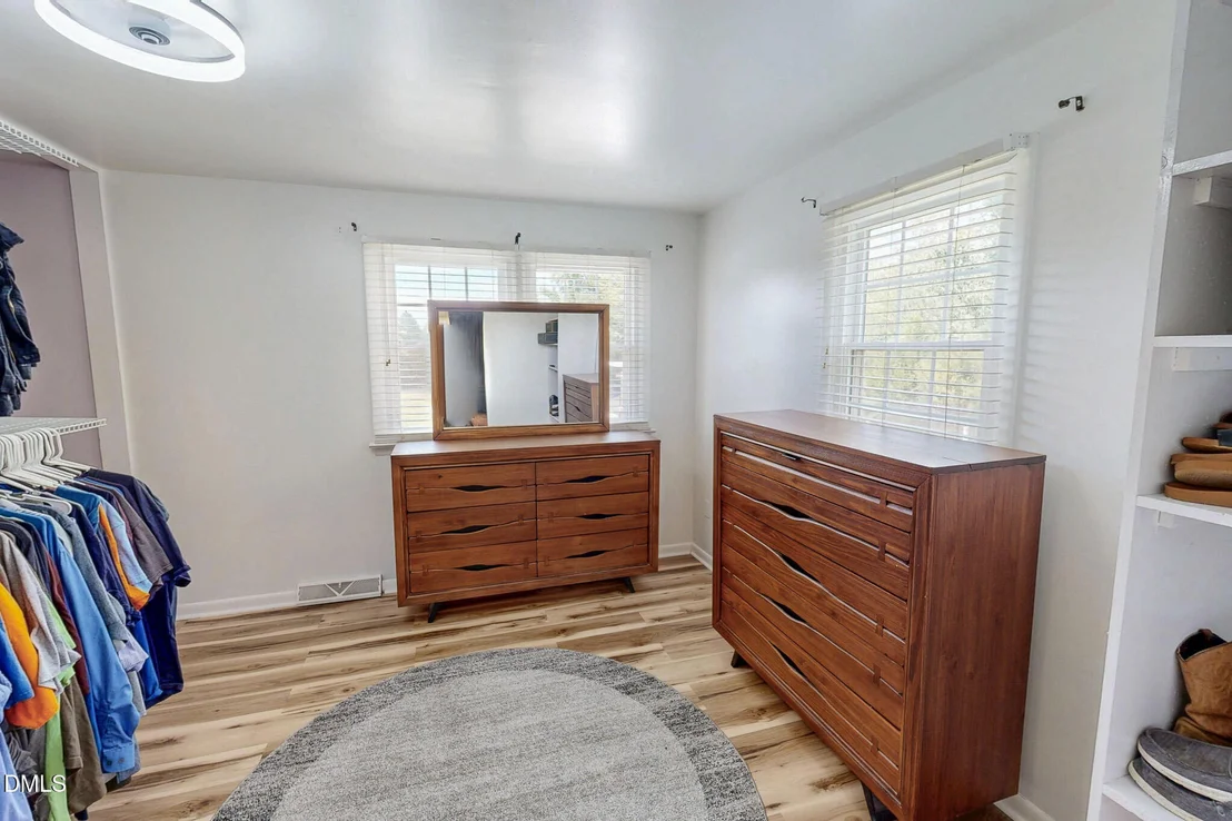 Photo of 1641 Oak Grove Road