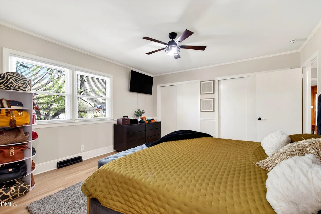 Photo of 800 Camden Avenue
