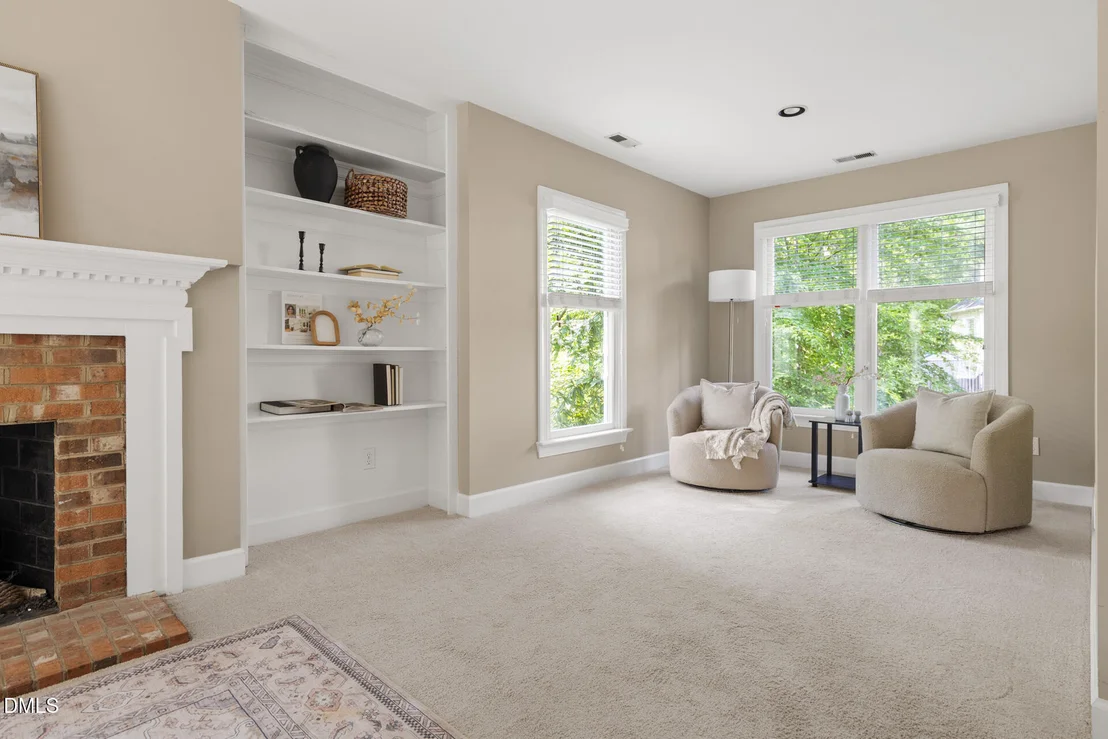 Photo of 2204 Meade Lane