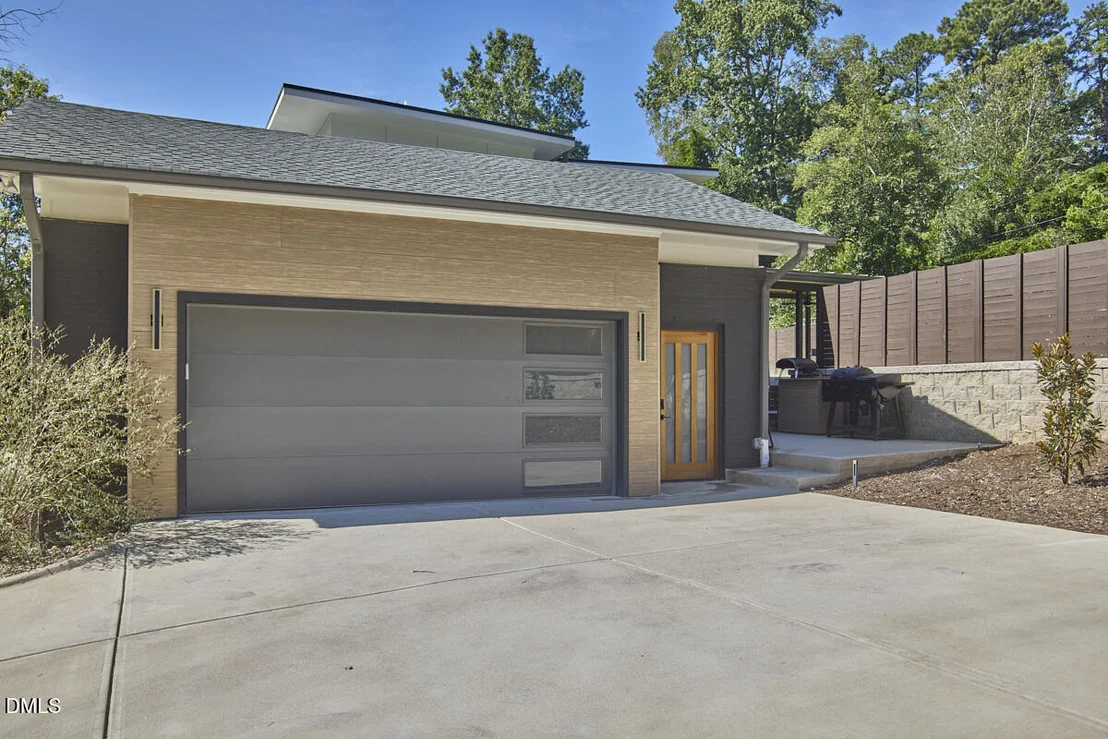 Photo of 753 Old Mill Road