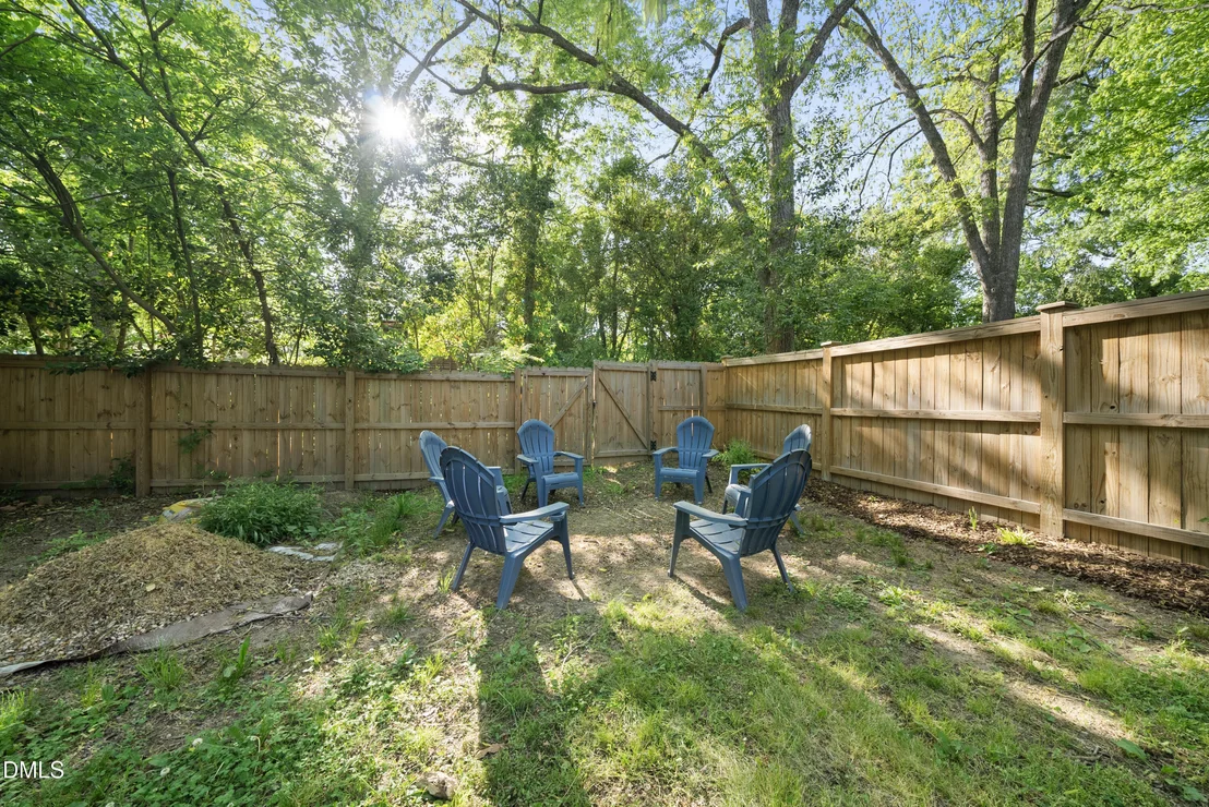Photo of 1003 Iredell Street