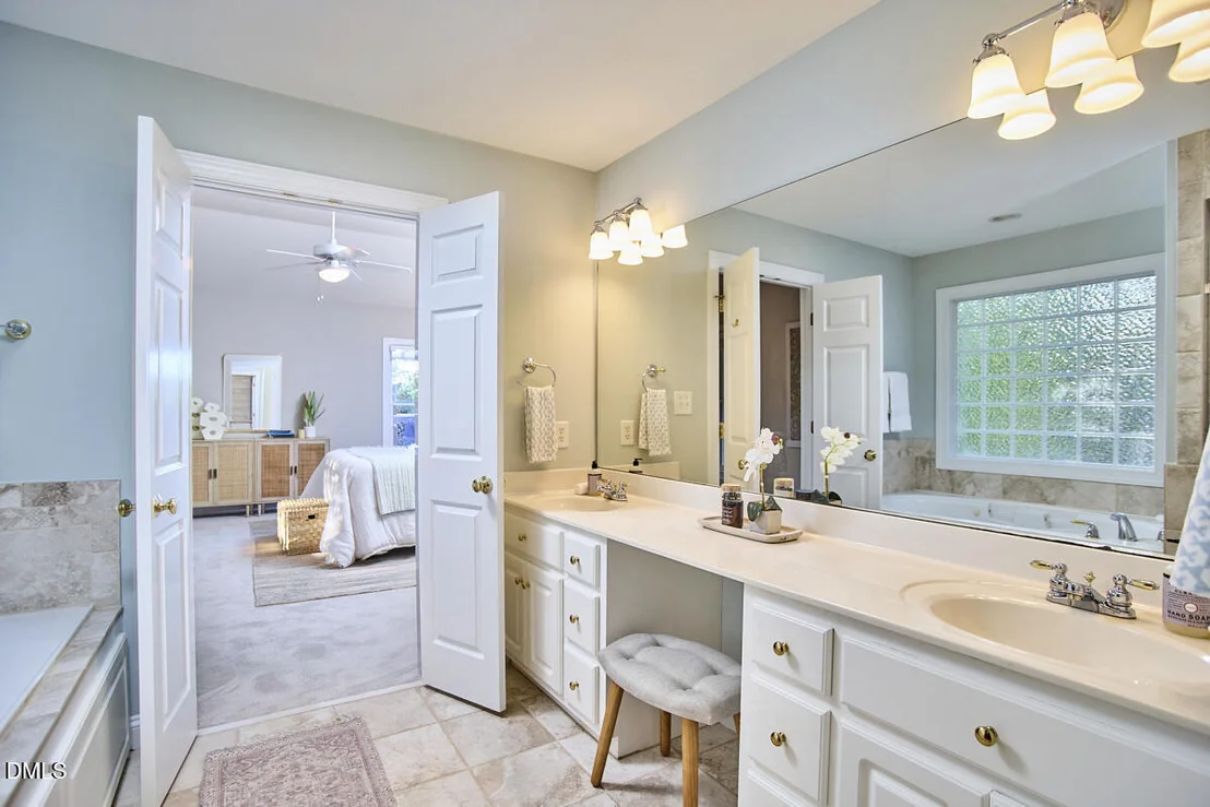 Photo of 4402 Myers Park Drive