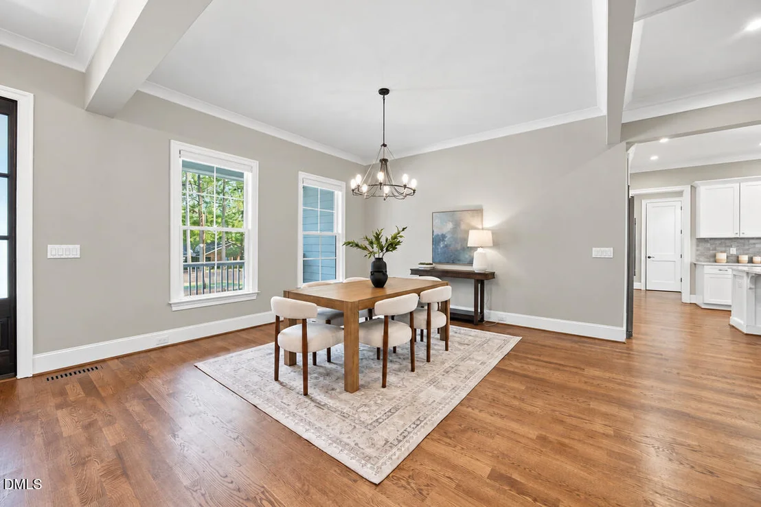 Photo of 3526 Westglen Road