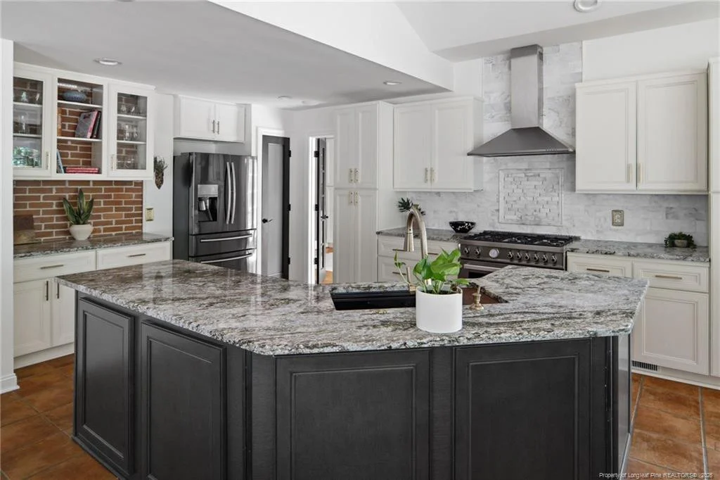 Photo of 305 Maples Road