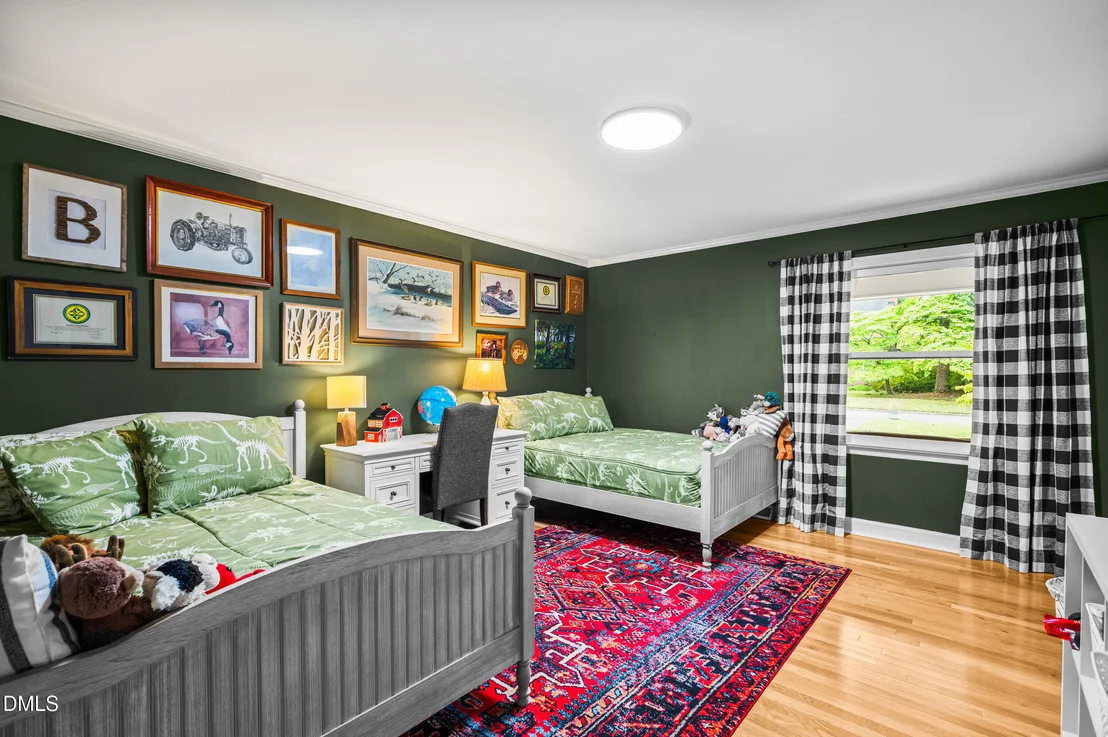 Photo of 1110 Chestnut Drive