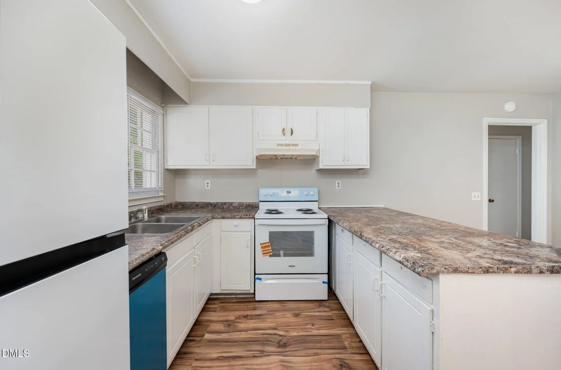 Photo of 104 Deblyn Court