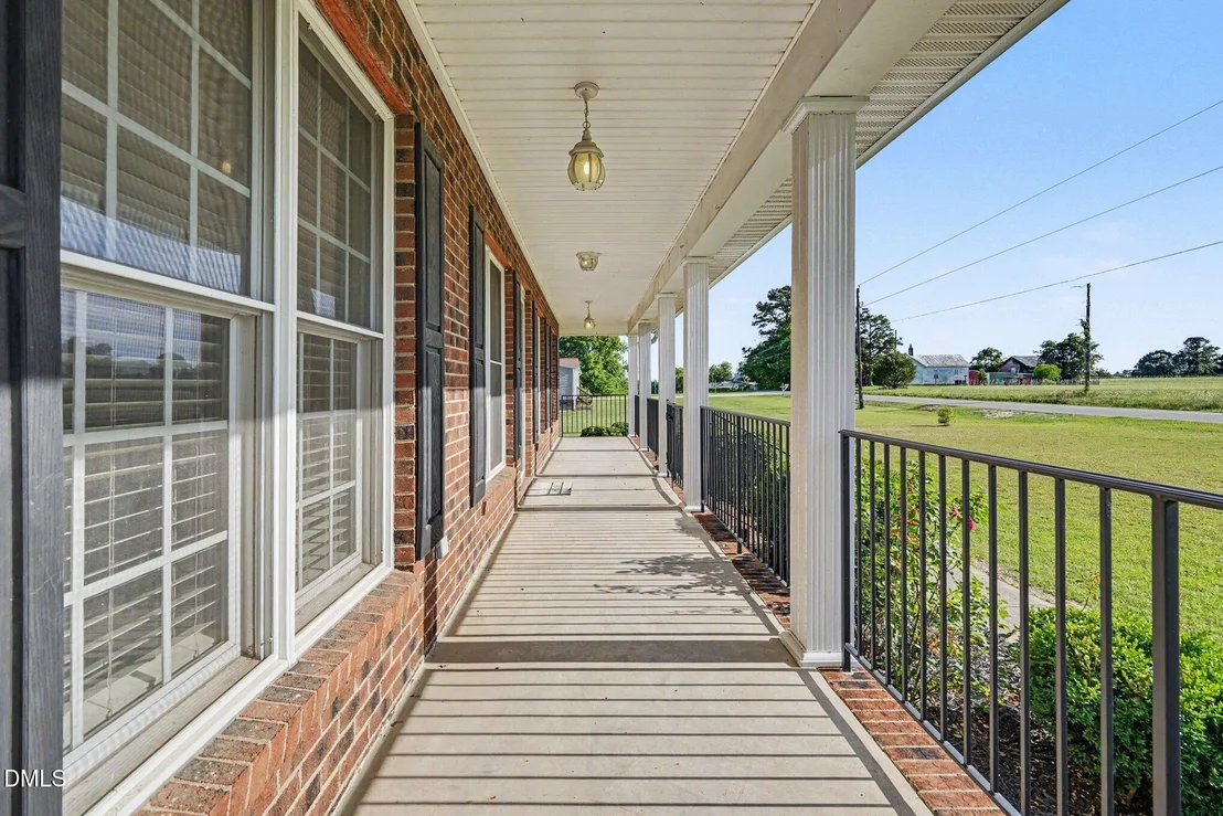 Photo of 1025 Long Branch Road