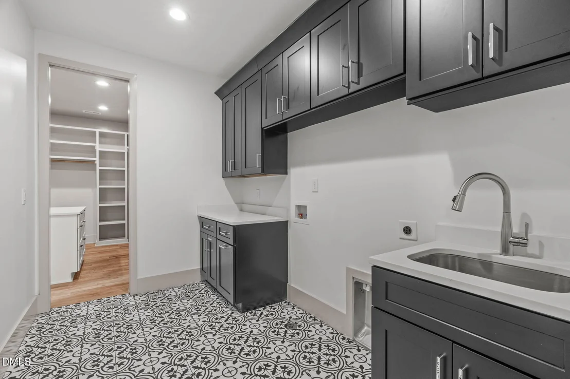 Photo of 1005 Addison Place
