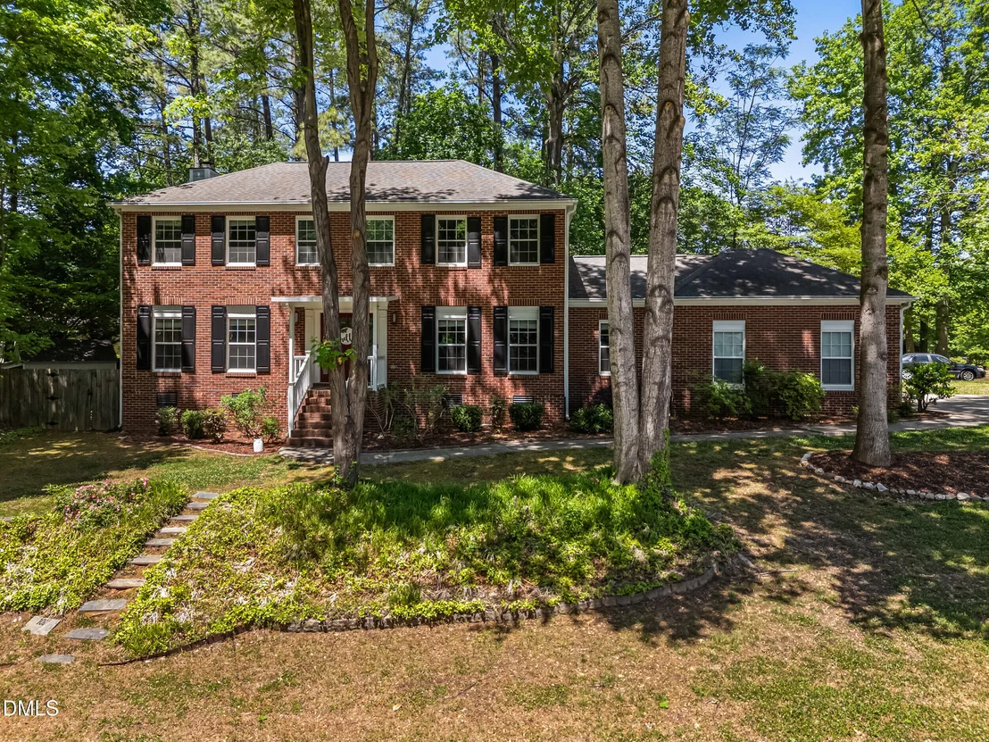 Photo of 101 Pinehill Way
