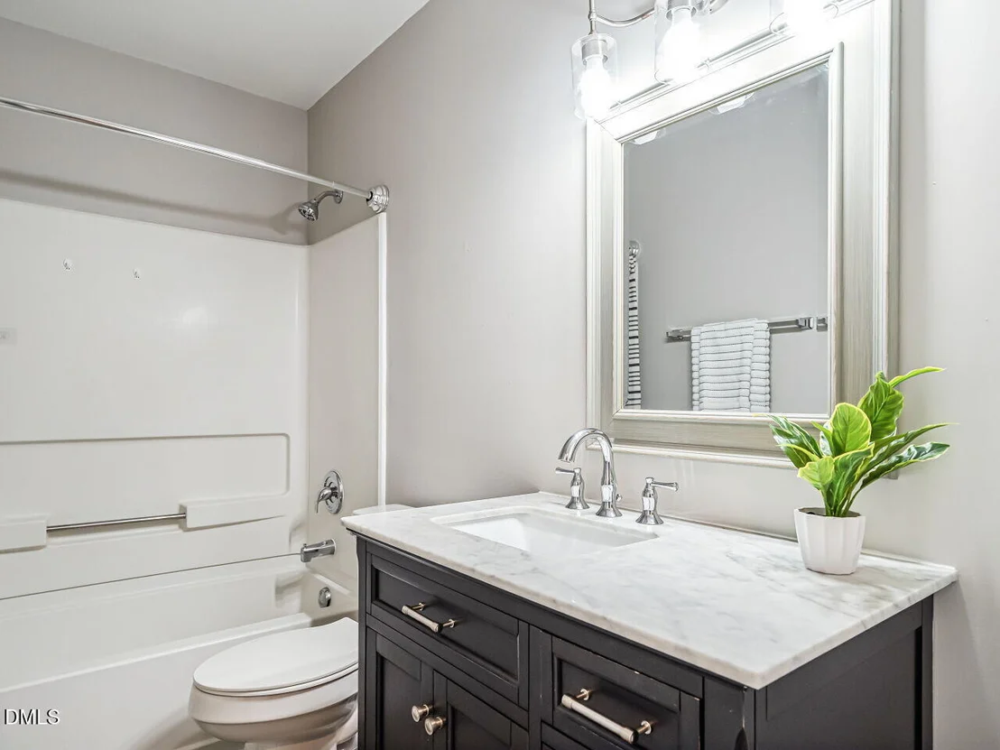 Photo of 624 Oleander Road