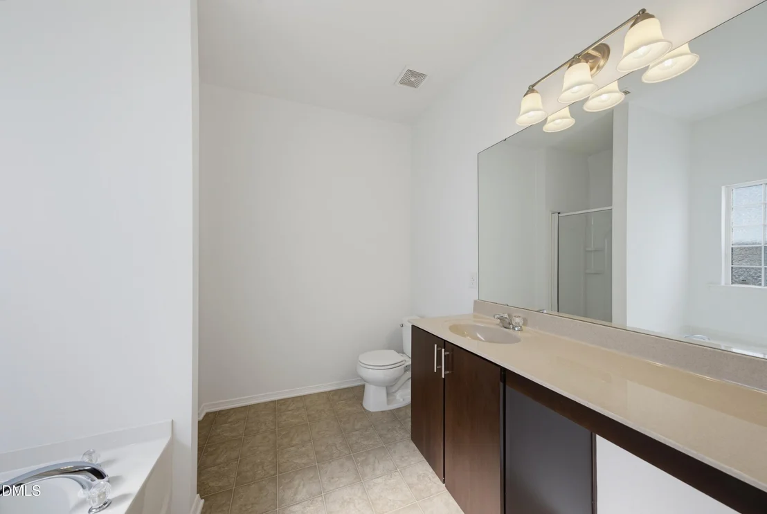 Photo of 205 Rosaline Lane