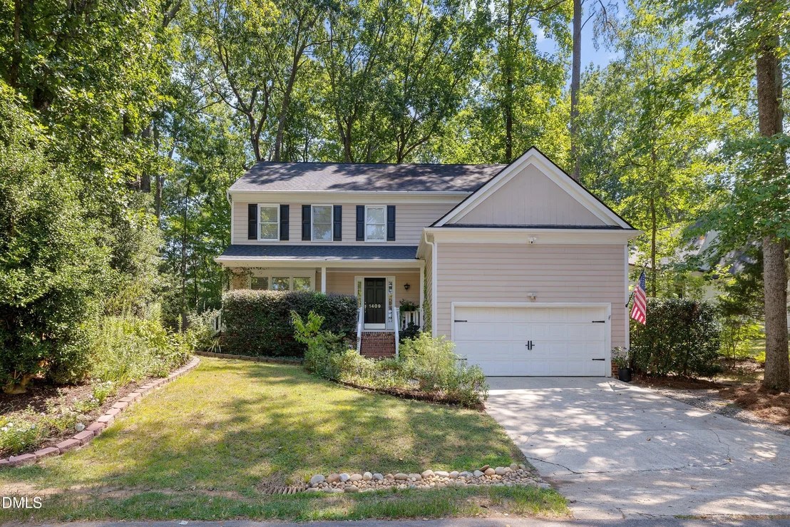 Photo of 1409 Bridgeport Drive