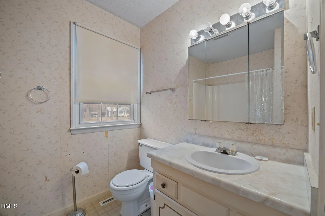 Photo of 3221 Oakridge Drive