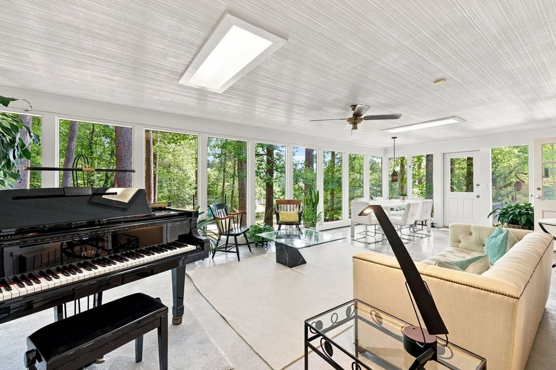 Photo of 3605 Rugby Road