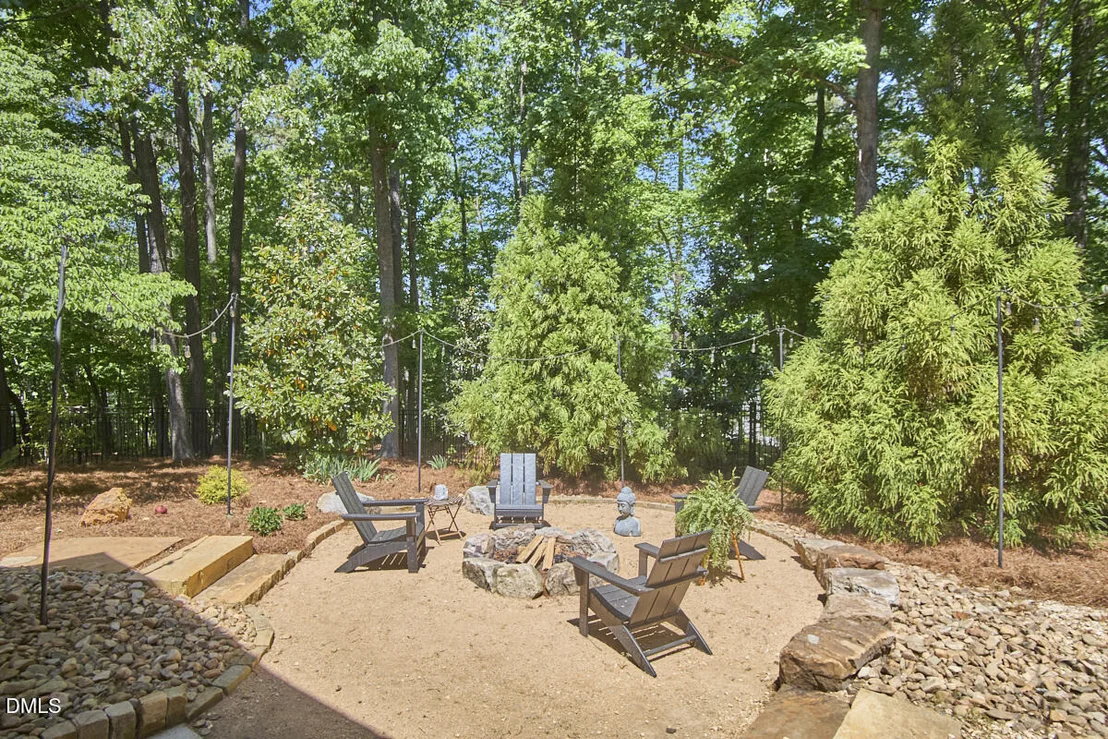 Photo of 2 Pine Top Place