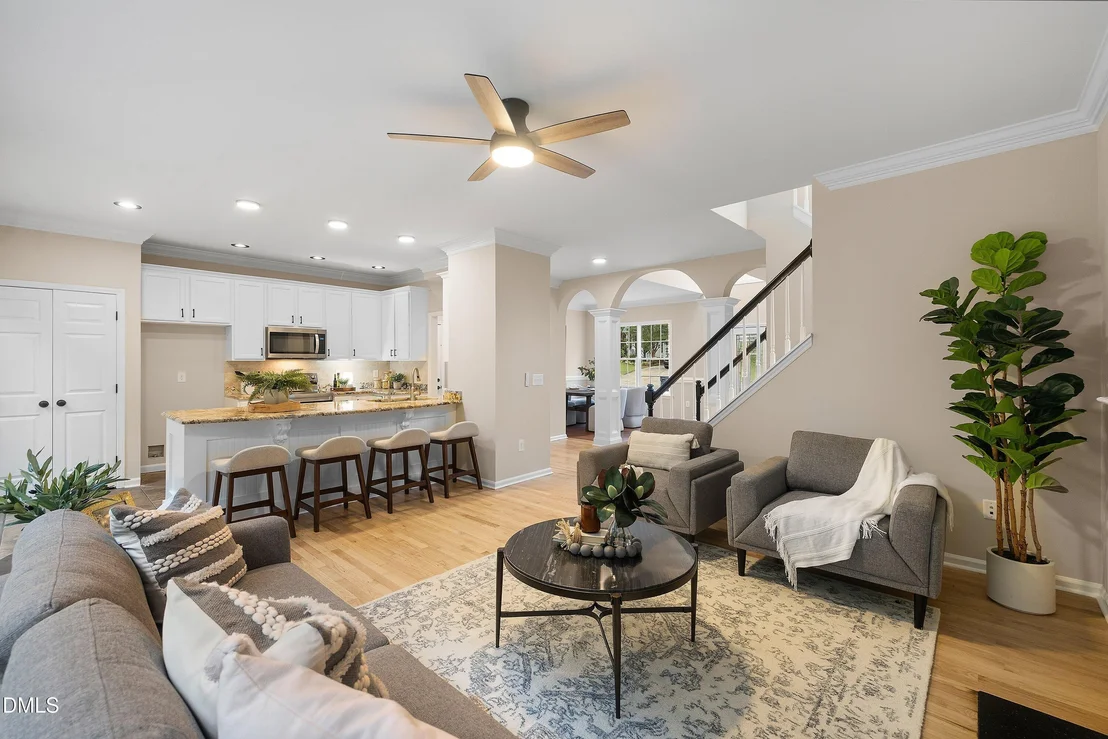 Photo of 711 Midsummer Lane