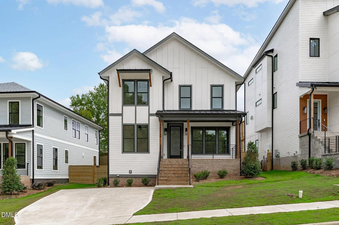 Photo of 1012 Addison Place