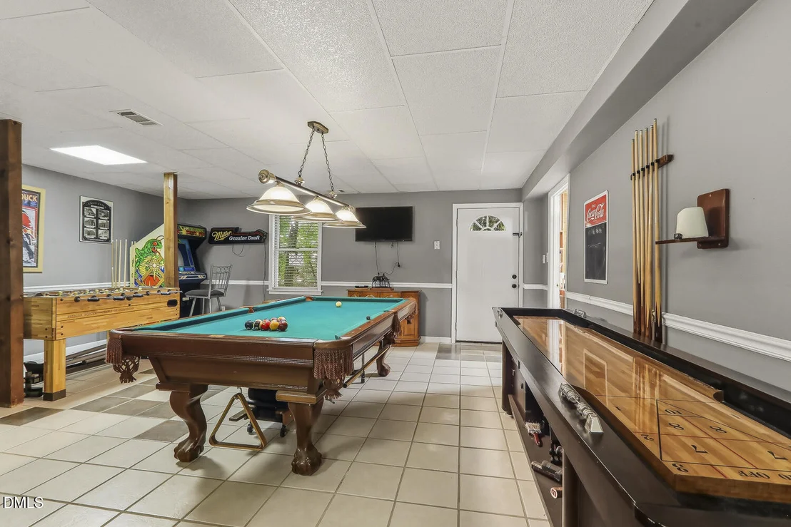 Photo of 429 Grosvenor Drive