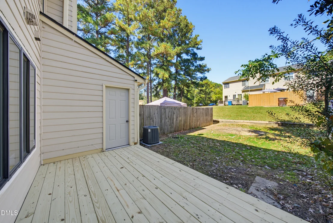 Photo of Unit B at 2402 Stadium Drive