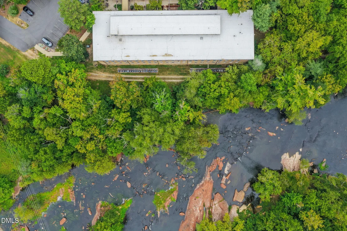 Photo of Unit 113 at 1500 River Mill Drive