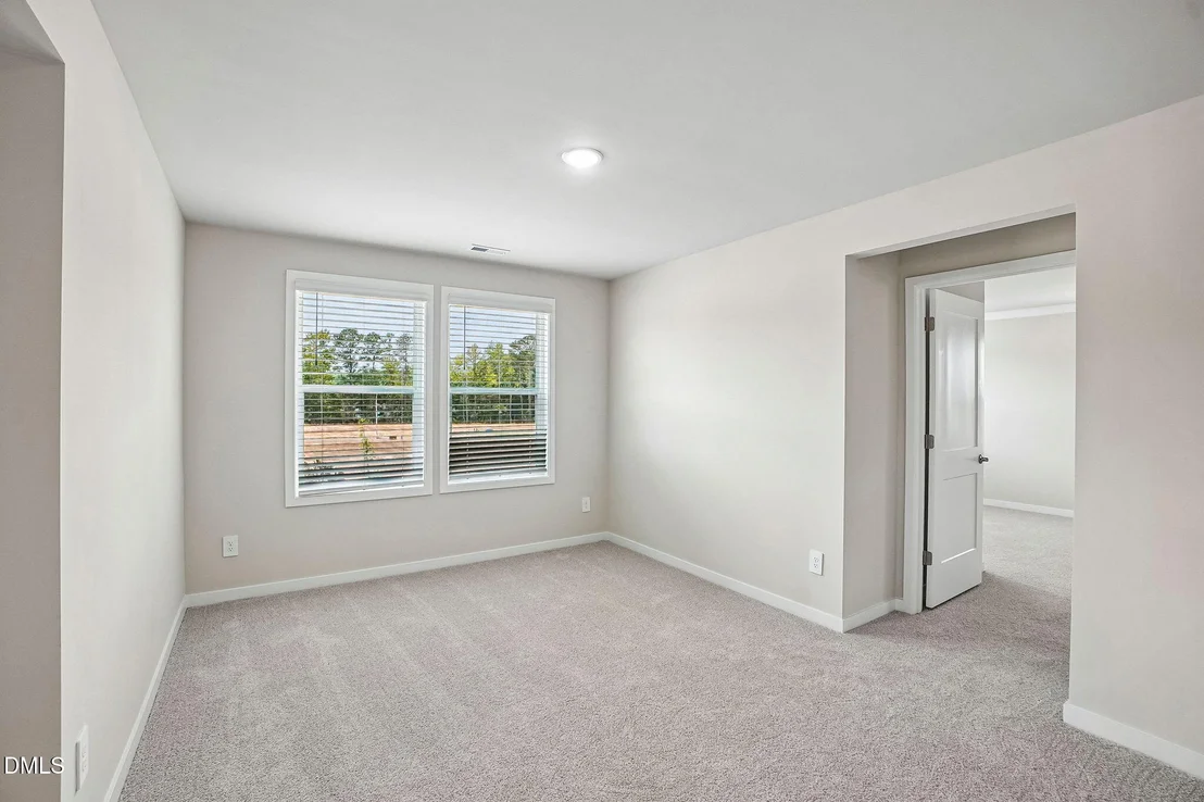 Photo of 141 Gilded Eagle Avenue