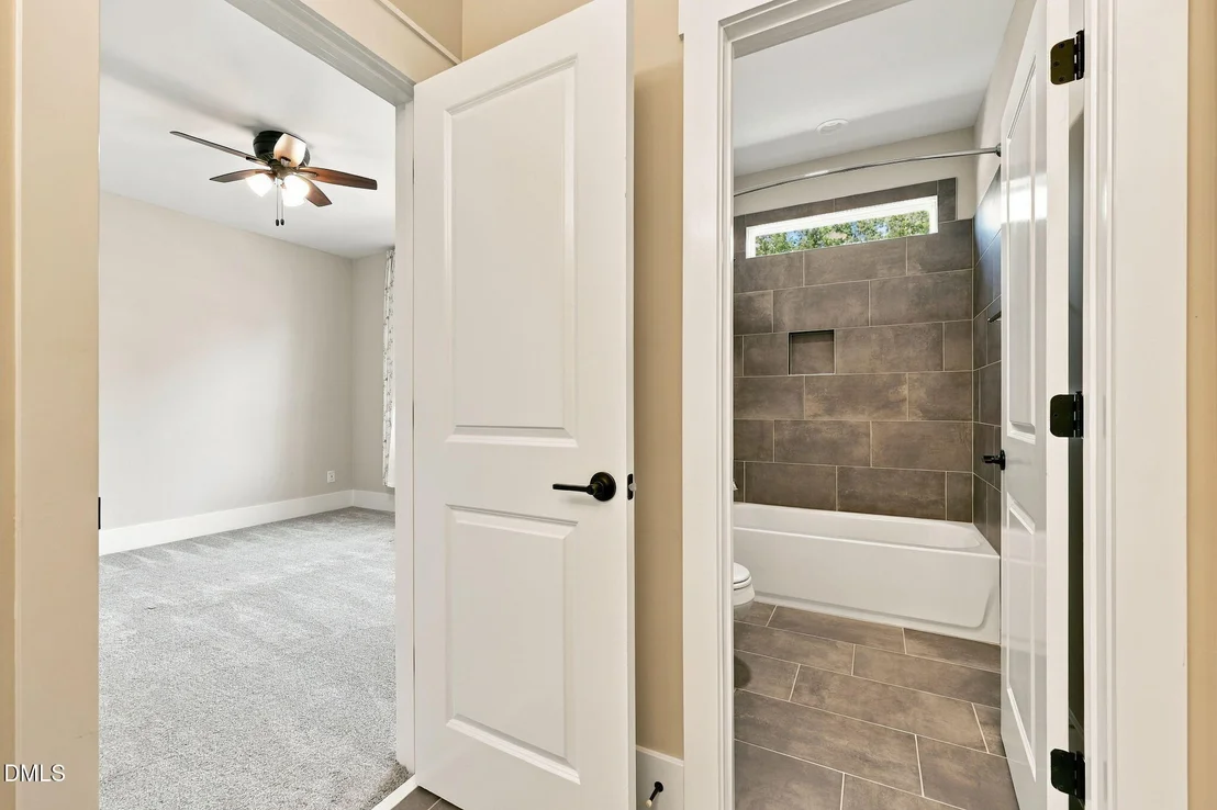 Photo of 1221 Perry Bluff Drive