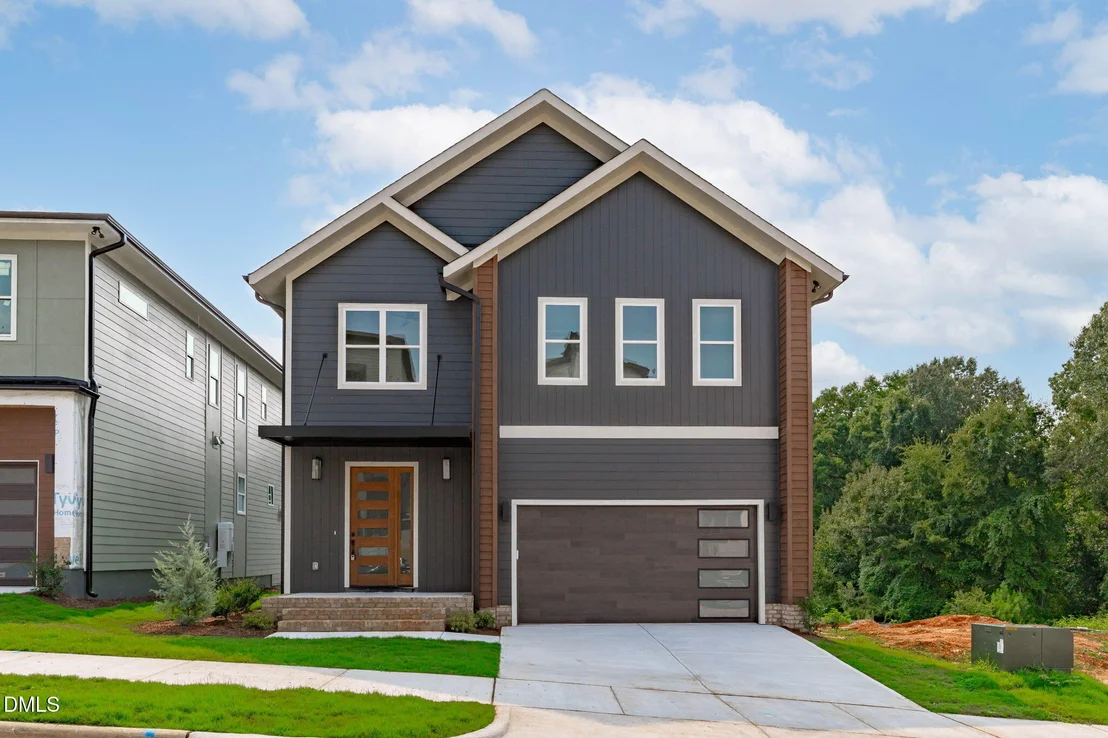 Photo of 1005 Addison Place