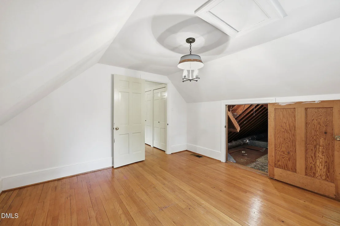 Photo of 212 Hillcrest Drive