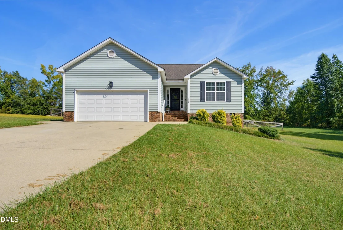 Photo of 122 Fox Chase Lane