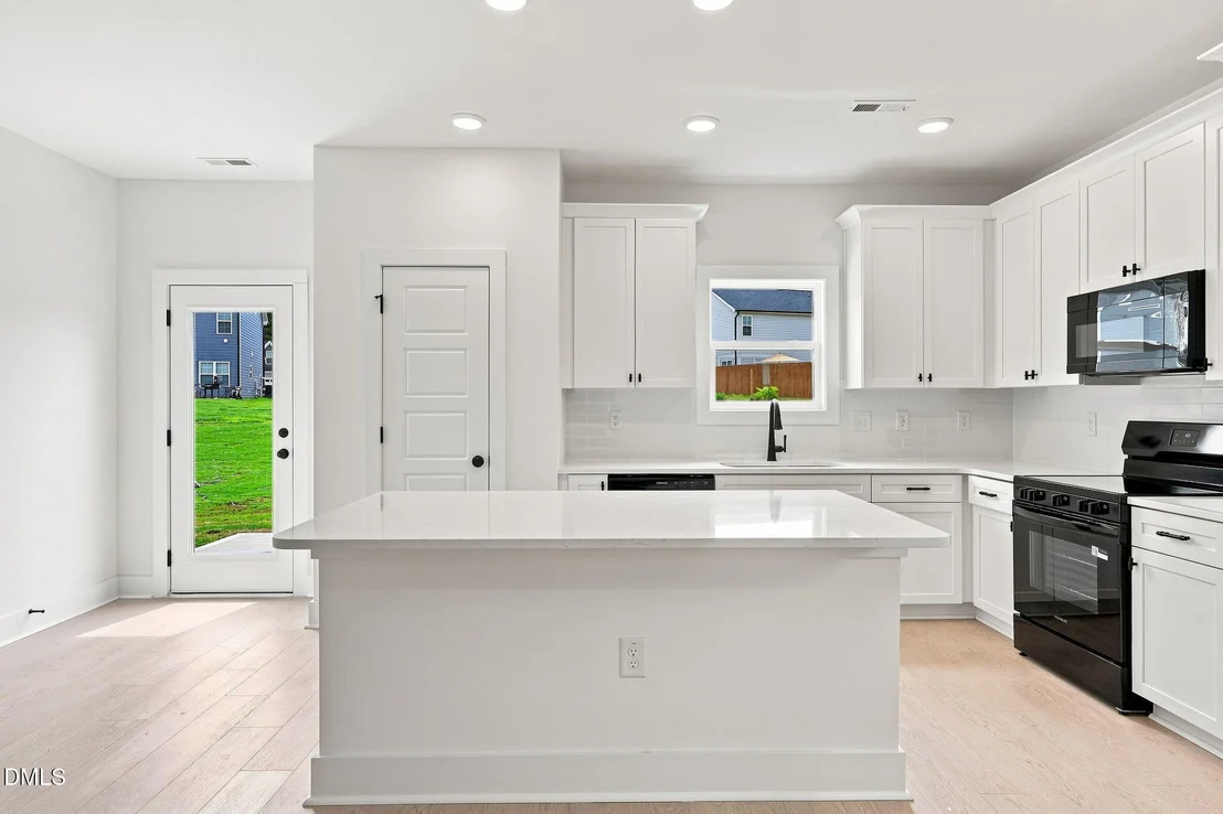 Photo of 143 Grinnell Loop