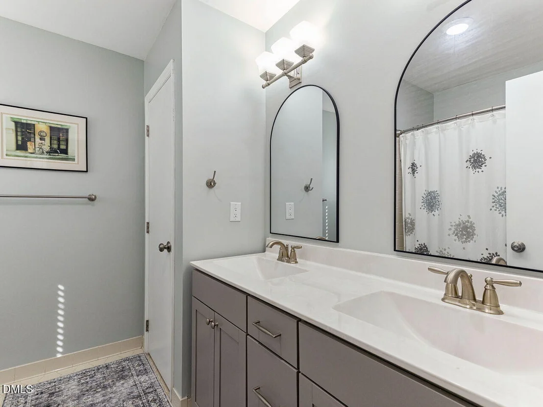Photo of 141 Clancy Circle