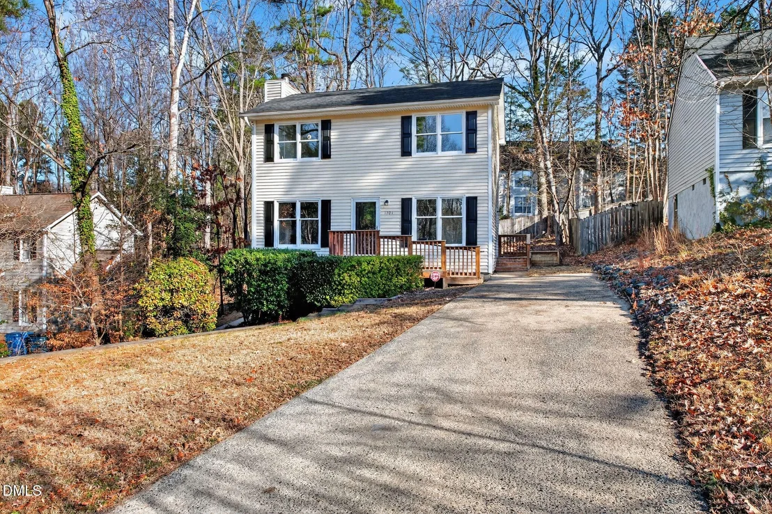 Photo of 1701 Valley