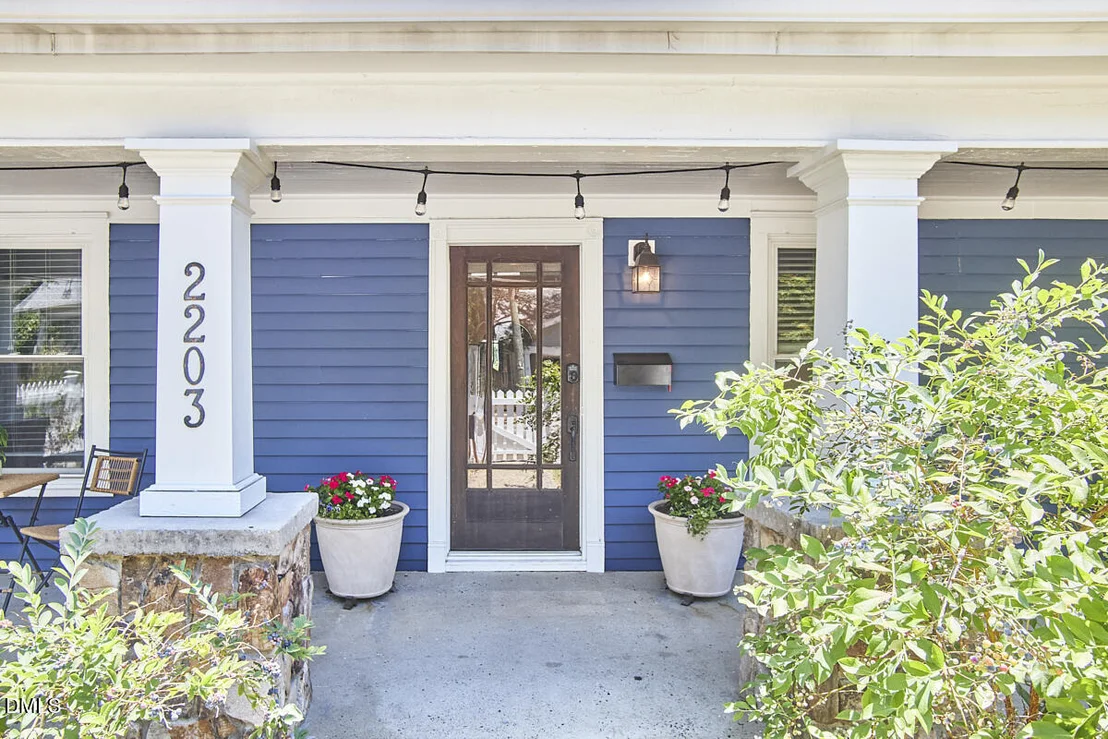 Photo of 2203 Chapel Hill Road