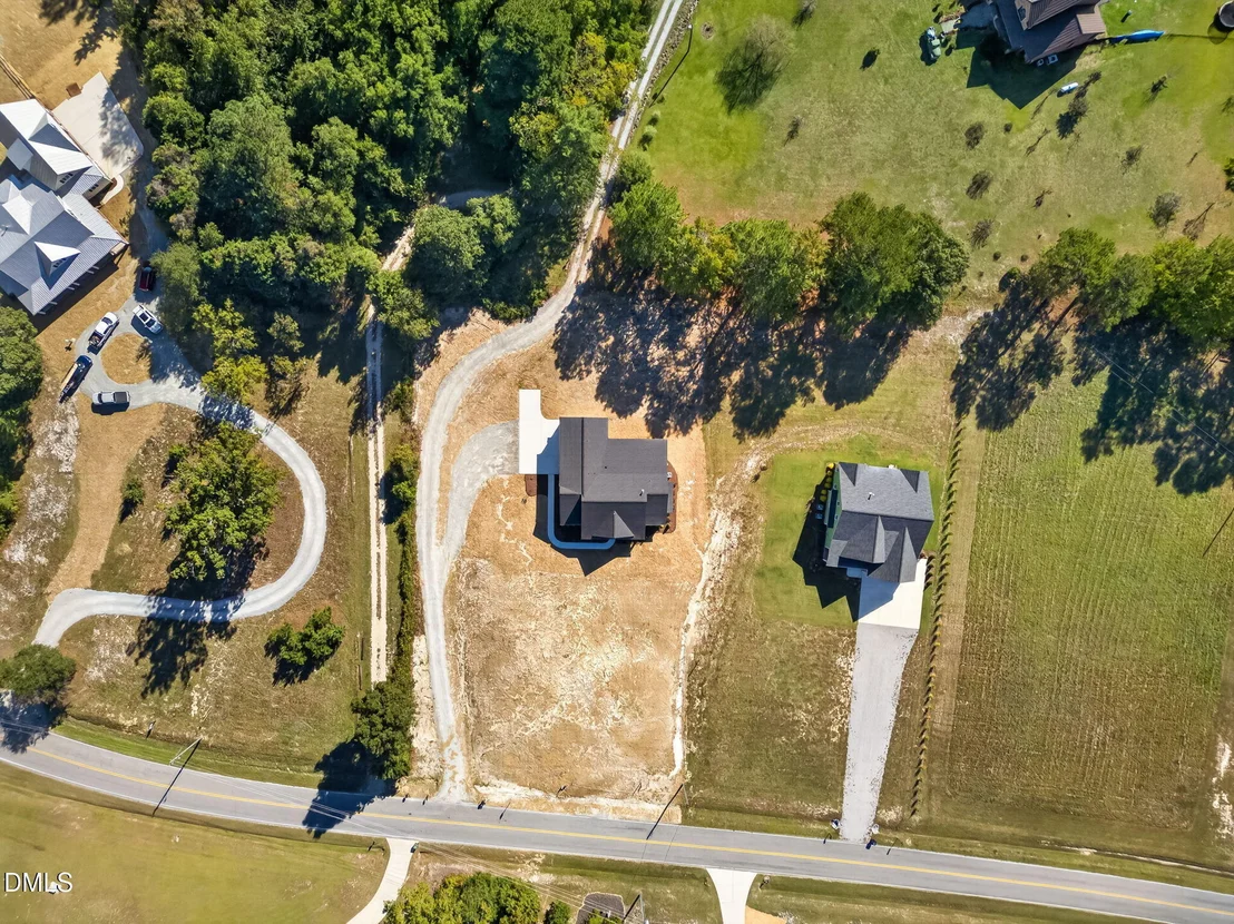 Photo of 643 Dixon Road