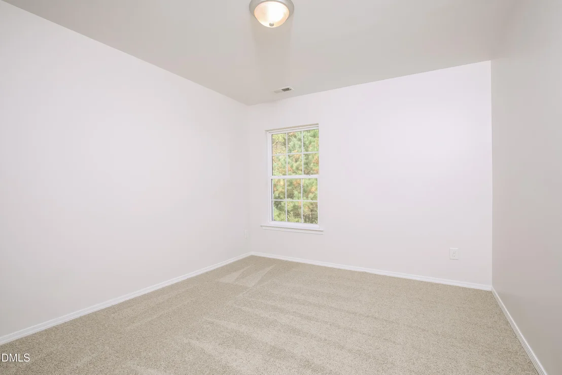 Photo of 613 Ashburn Lane